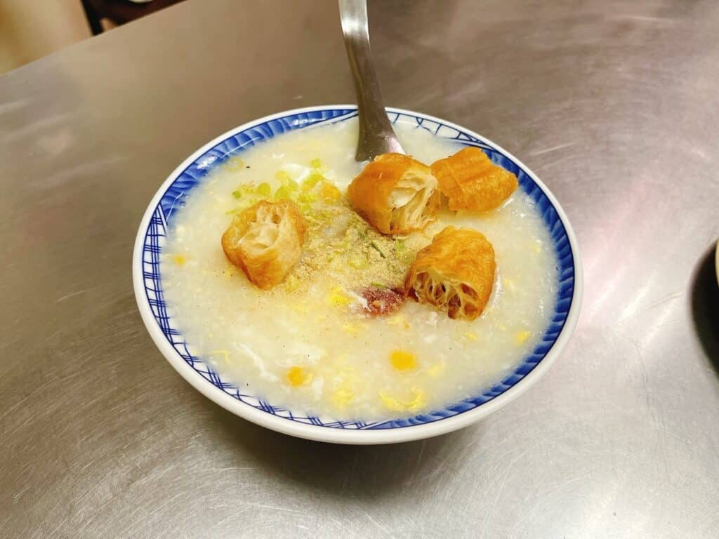 【新北中和美食】源珍味金門廣東粥內有2024菜單-無米樂入口即化之道地排隊美食金門廣東粥 - 7