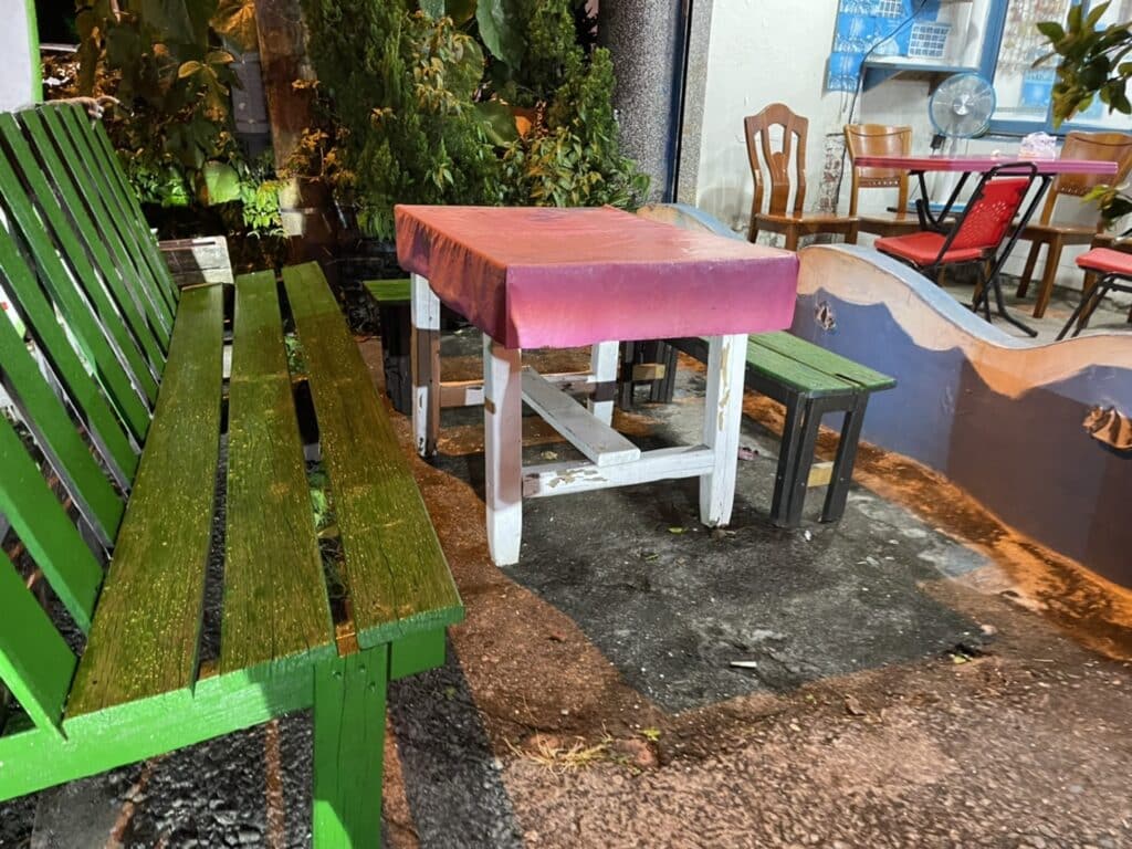 【恆春海鮮】本港活海鮮-內有最新2025菜單/在花枝膘與龍蝦粥中流連忘返的祕境 - 18