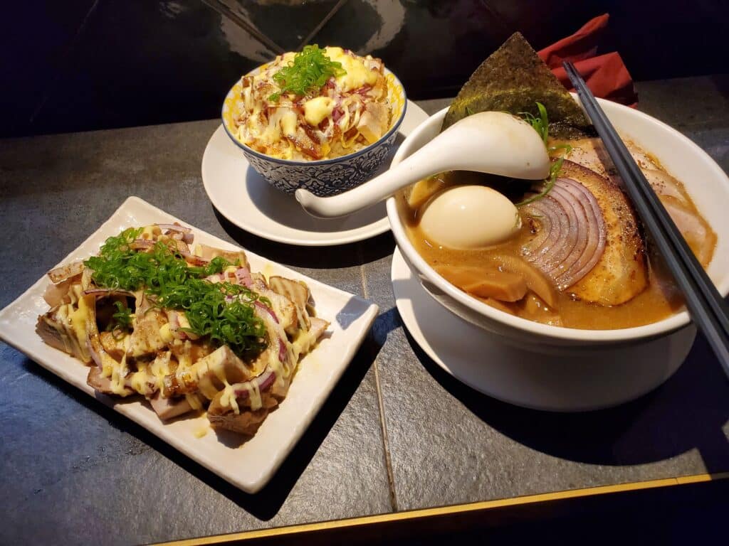 【台北大安美食】真劍拉麵-內有2024菜單/夢幻藍鹽味翠雞拉麵視覺與味覺的饗宴 - 16