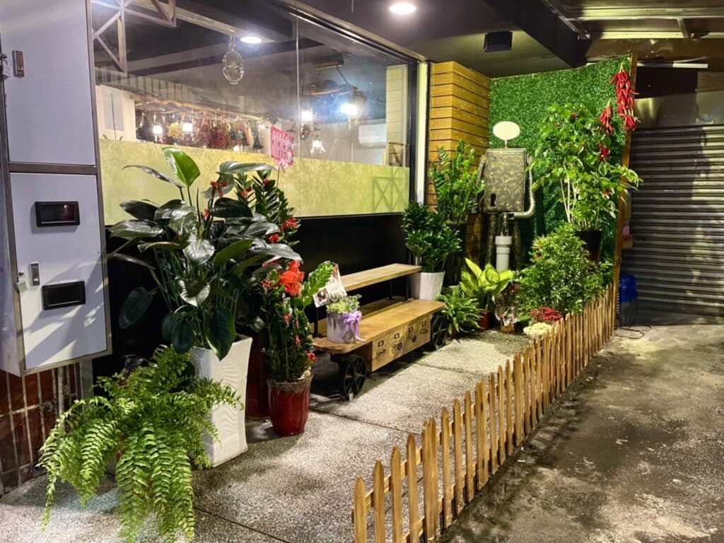 【台北大安美食】大毛屋涮涮鍋-內有2024最新菜單/免費招待寵物吃雞肉吃到飽/與毛小孩一起吃火鍋的寵物友善餐廳 - 40