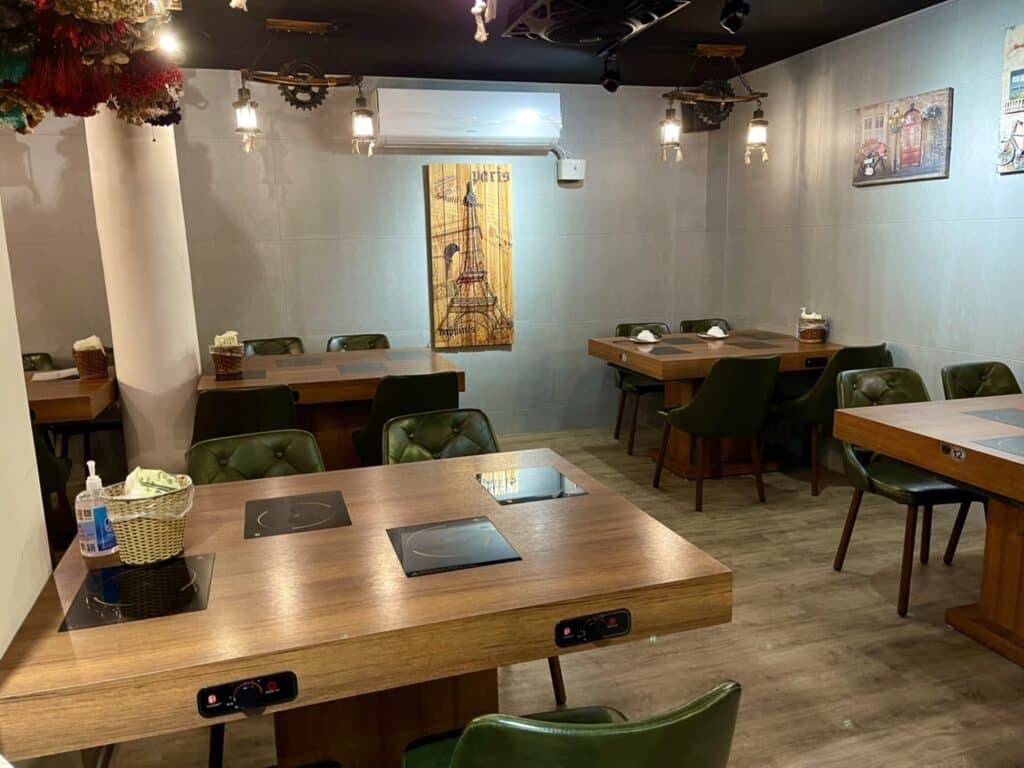 【台北大安美食】大毛屋涮涮鍋-內有2024最新菜單/免費招待寵物吃雞肉吃到飽/與毛小孩一起吃火鍋的寵物友善餐廳 - 28