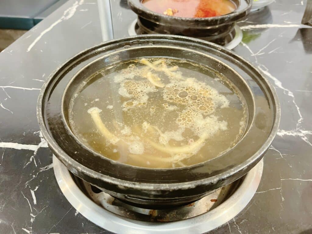 【蘆洲美食】柒柒石頭火鍋-內有2024最新菜單/329元無限享用鮮切肉品、季節鮮蔬、牛丼飯、飲料吧、冰淇淋 - 35