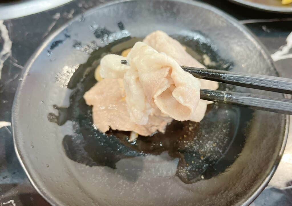 【蘆洲美食】柒柒石頭火鍋-內有2024最新菜單/329元無限享用鮮切肉品、季節鮮蔬、牛丼飯、飲料吧、冰淇淋 - 39