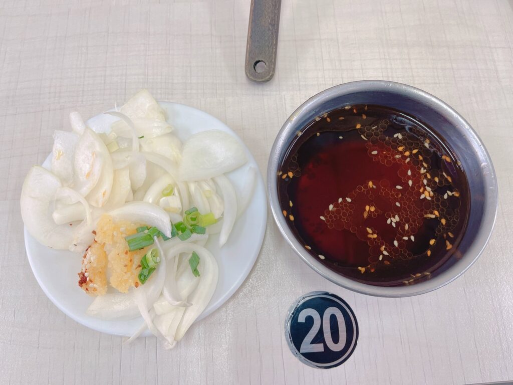 【松山美食】松山小紅莓石頭火鍋城-內有2026菜單/台北前三名的人氣石頭火鍋 - 24