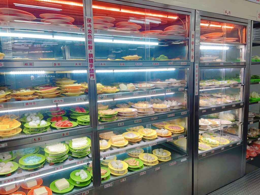 【松山美食】松山小紅莓石頭火鍋城-內有2026菜單/台北前三名的人氣石頭火鍋 - 9