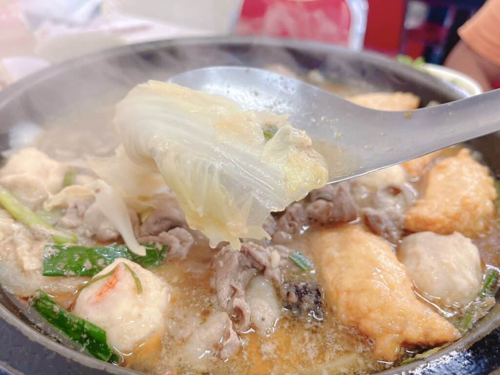 【松山美食】松山小紅莓石頭火鍋城-內有2026菜單/台北前三名的人氣石頭火鍋 - 43