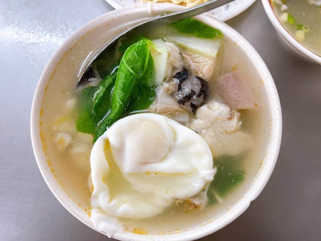 【台北信義美食】易家鯊魚麵-內有2024菜單/鯊魚入口即化在地獨特的美味 - 11