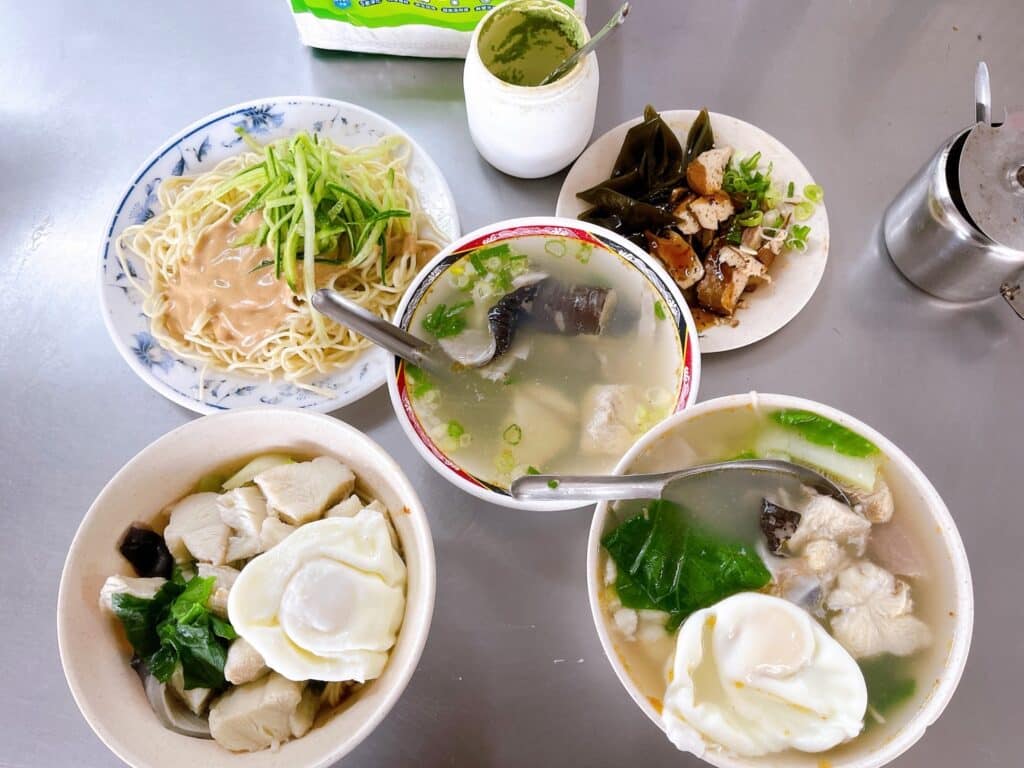 【台北信義美食】易家鯊魚麵-內有2024菜單/鯊魚入口即化在地獨特的美味 - 10