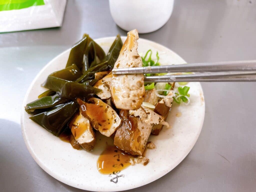 【台北信義美食】易家鯊魚麵-內有2024菜單/鯊魚入口即化在地獨特的美味 - 22