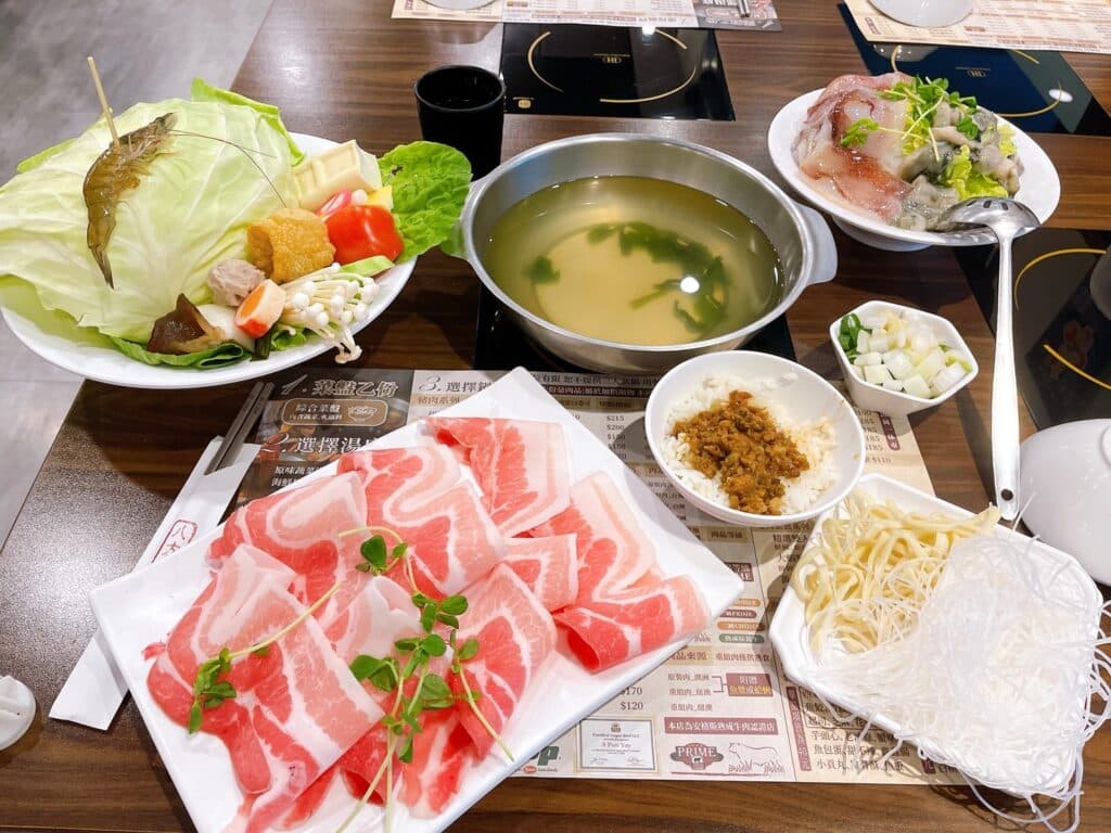【新北美食】八方悅鍋物-內有2024菜單/百元即可享用滷肉飯/烏龍麵/飲料/冰淇淋吃到飽 - 18