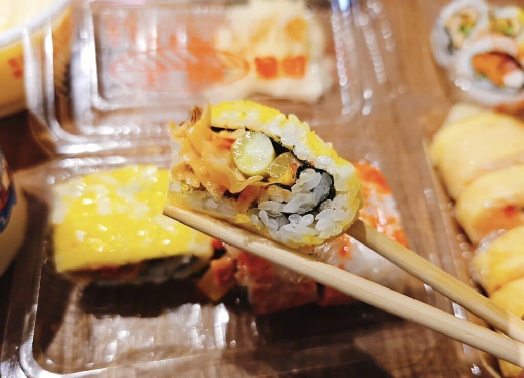 【桃園美食】老賊壽司-內有2026菜單/桃園人氣銅板美食/超過30種壽司任你挑 - 18