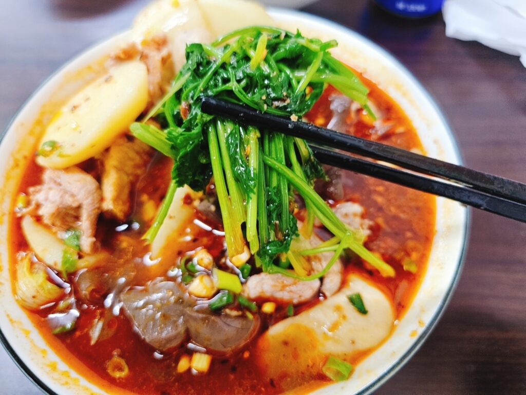 【新北美食】川蜀香吃坊(原民族路川蜀冒菜)-內有2026菜單/道地四川冒菜與酸辣粉 - 25