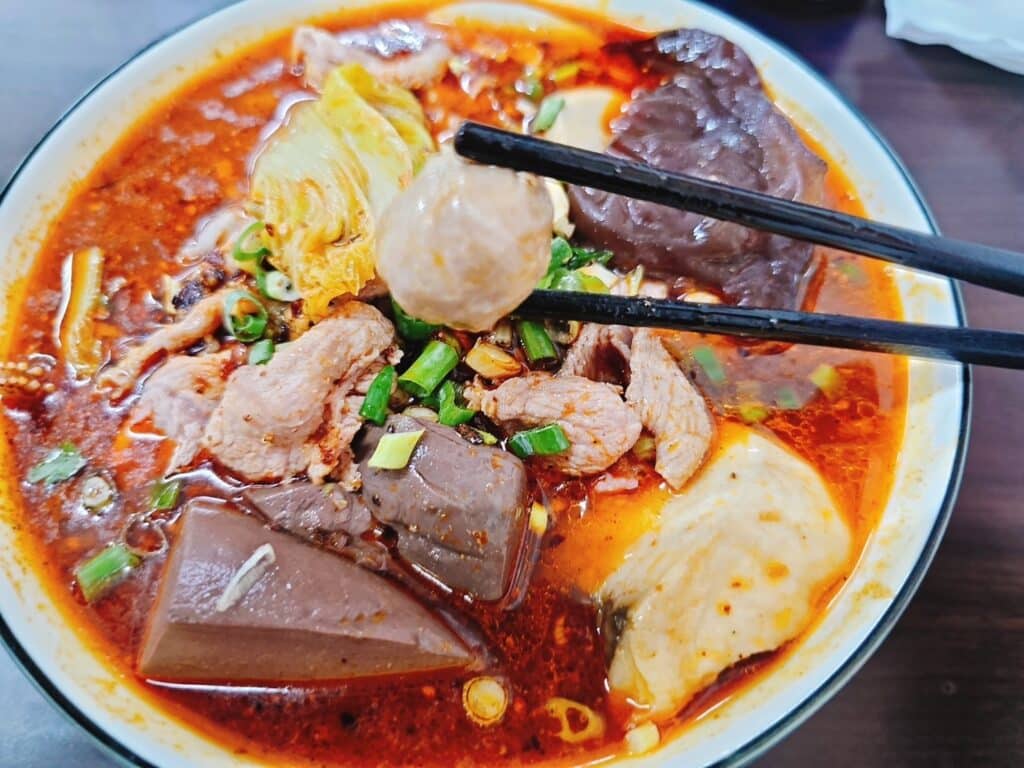 【新北美食】川蜀香吃坊(原民族路川蜀冒菜)-內有2026菜單/道地四川冒菜與酸辣粉 - 22