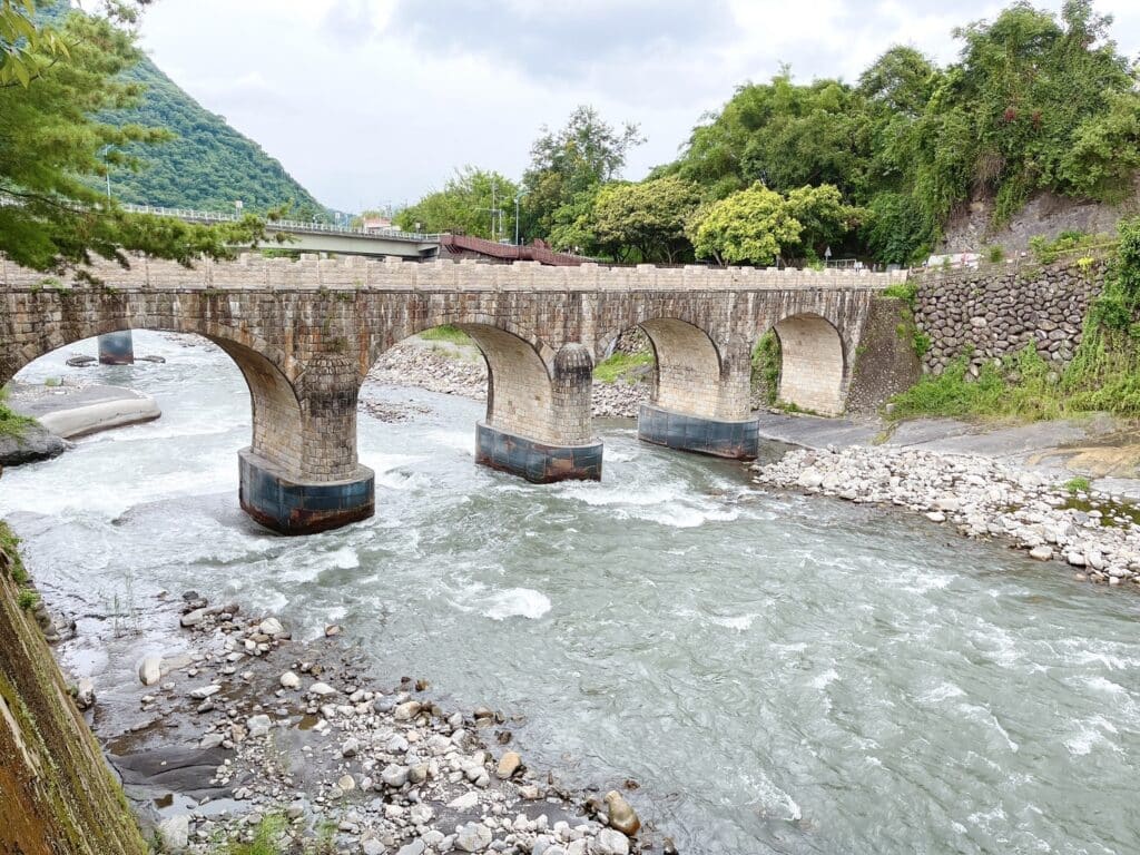 【南投景點】北港溪糯米石橋-免門票/台灣唯一橋樑三級古蹟 - 17
