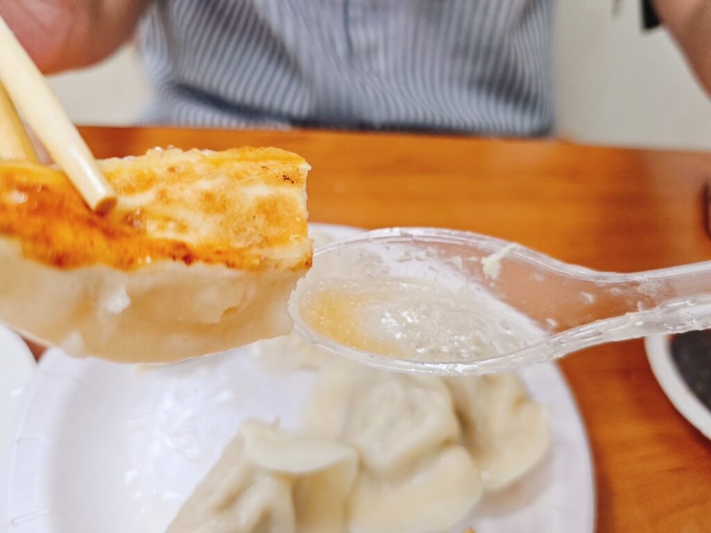 【台北美食】阿財鍋貼水餃專賣店-內有2026菜單/超人氣酥脆爆汁鍋貼 - 13