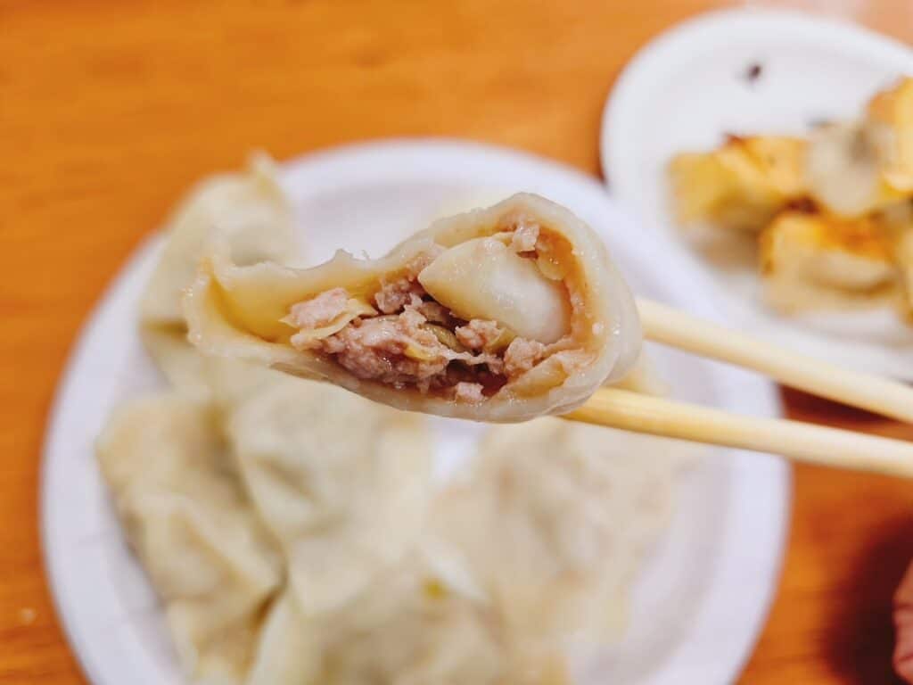 【台北美食】阿財鍋貼水餃專賣店-內有2026菜單/超人氣酥脆爆汁鍋貼 - 17