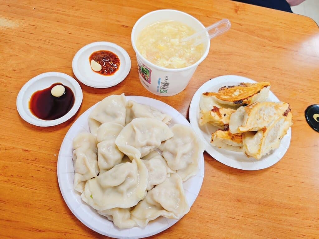 【台北美食】阿財鍋貼水餃專賣店-內有2026菜單/超人氣酥脆爆汁鍋貼 - 9