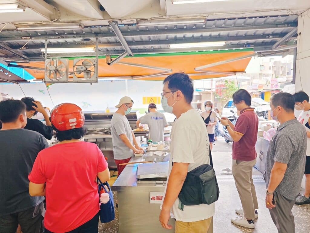 【台北美食】阿財鍋貼水餃專賣店-內有2026菜單/超人氣酥脆爆汁鍋貼 - 26