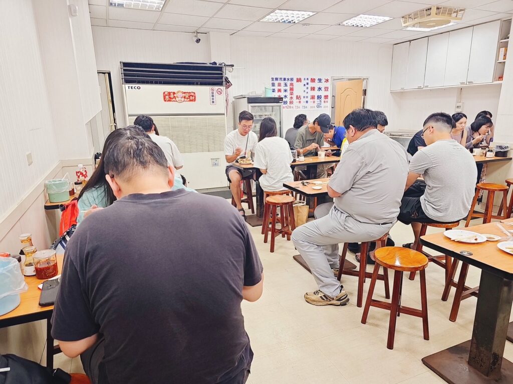 【台北美食】阿財鍋貼水餃專賣店-內有2026菜單/超人氣酥脆爆汁鍋貼 - 23
